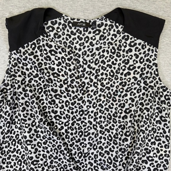 Apt. 9 Tops - Apt. 9 Women Black White Leopard Print Sleeveless Surplice V-Neck Blouse Large